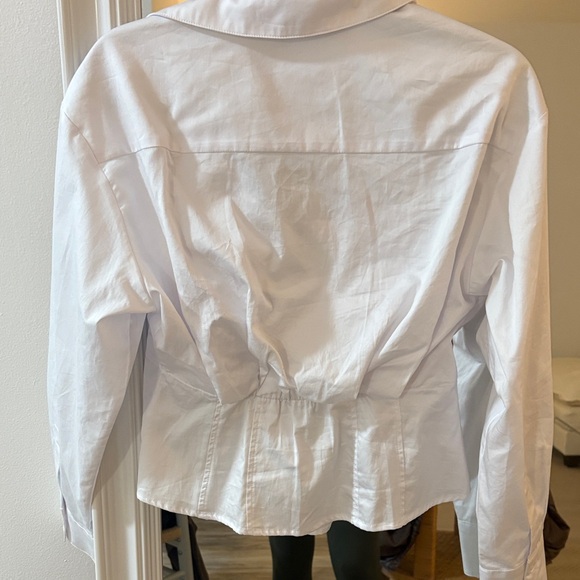 ASTR Crisp White Fitted Blouse - Picture 6 of 6